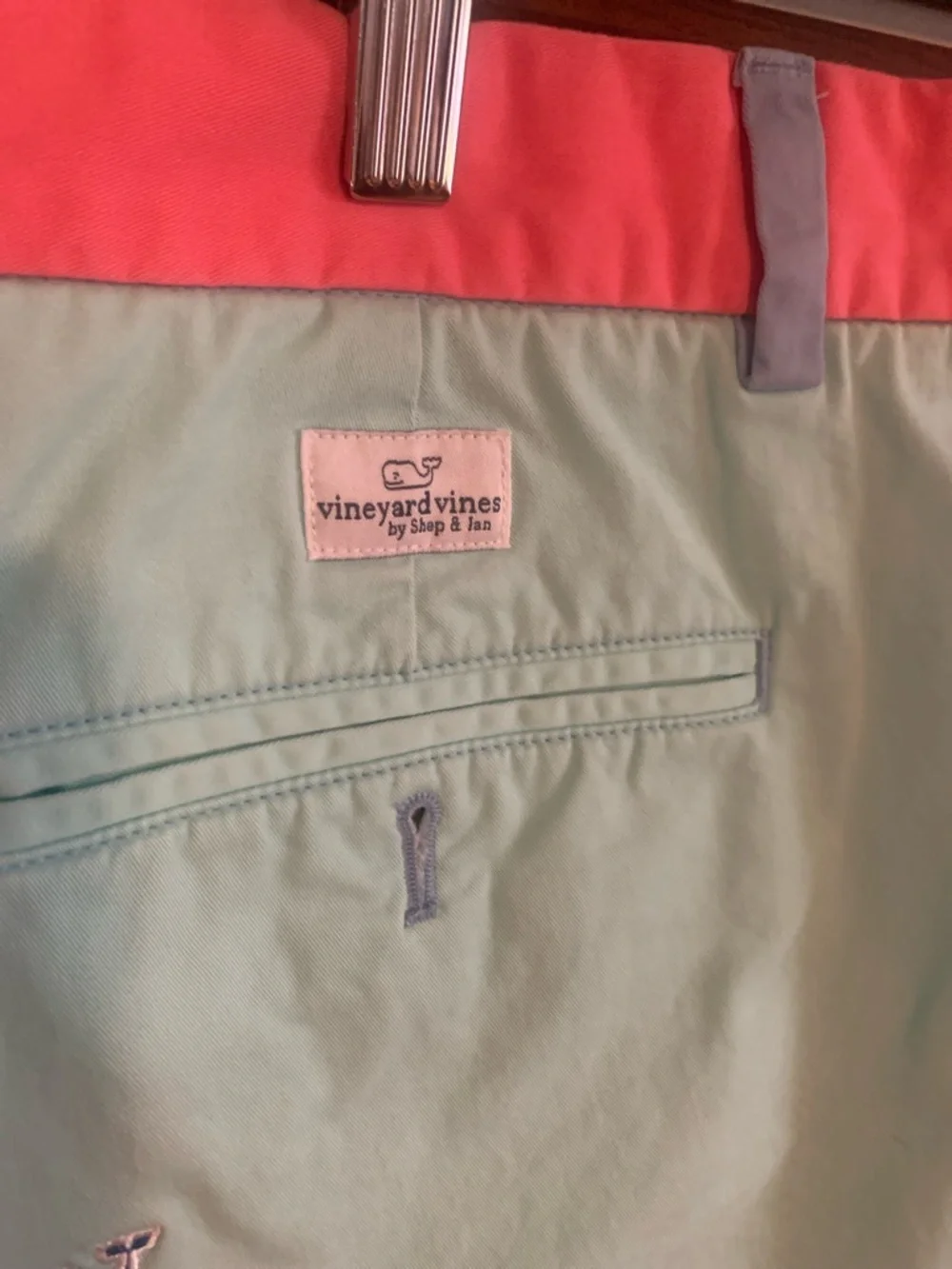 Vineyard Vines Two-Tone Whale Embroidered Men’s Shorts - Picture 5 of 8